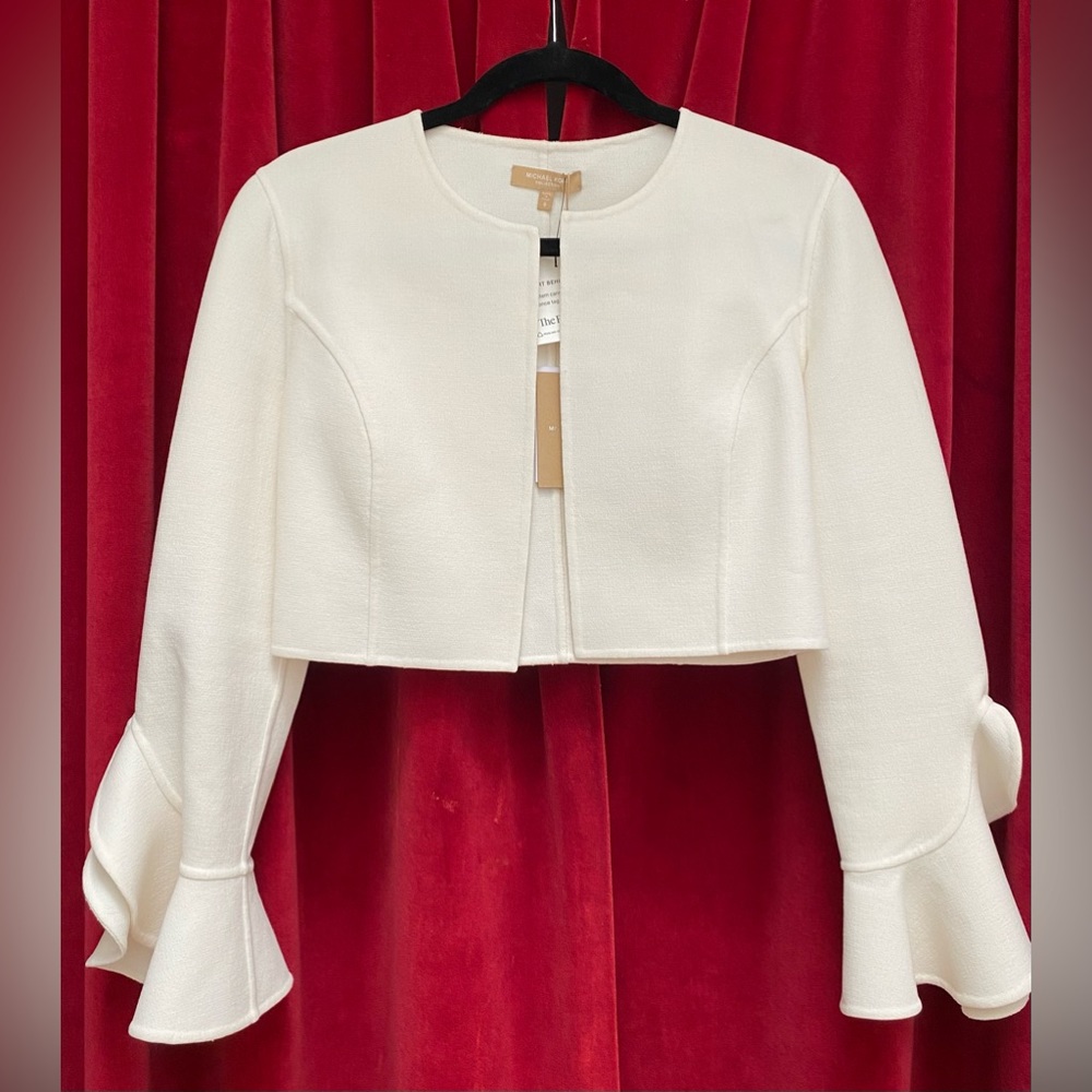 NEW WITH TAGS MICHAEL KORS WHITE CROPPED JACKET RUFFLE SLEEVE